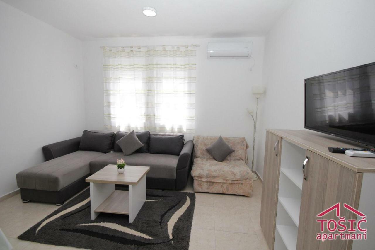Apartment Tosic *