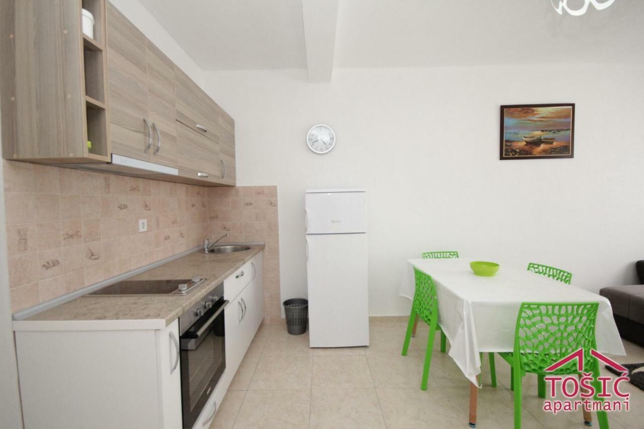 Apartment Tosic Bar