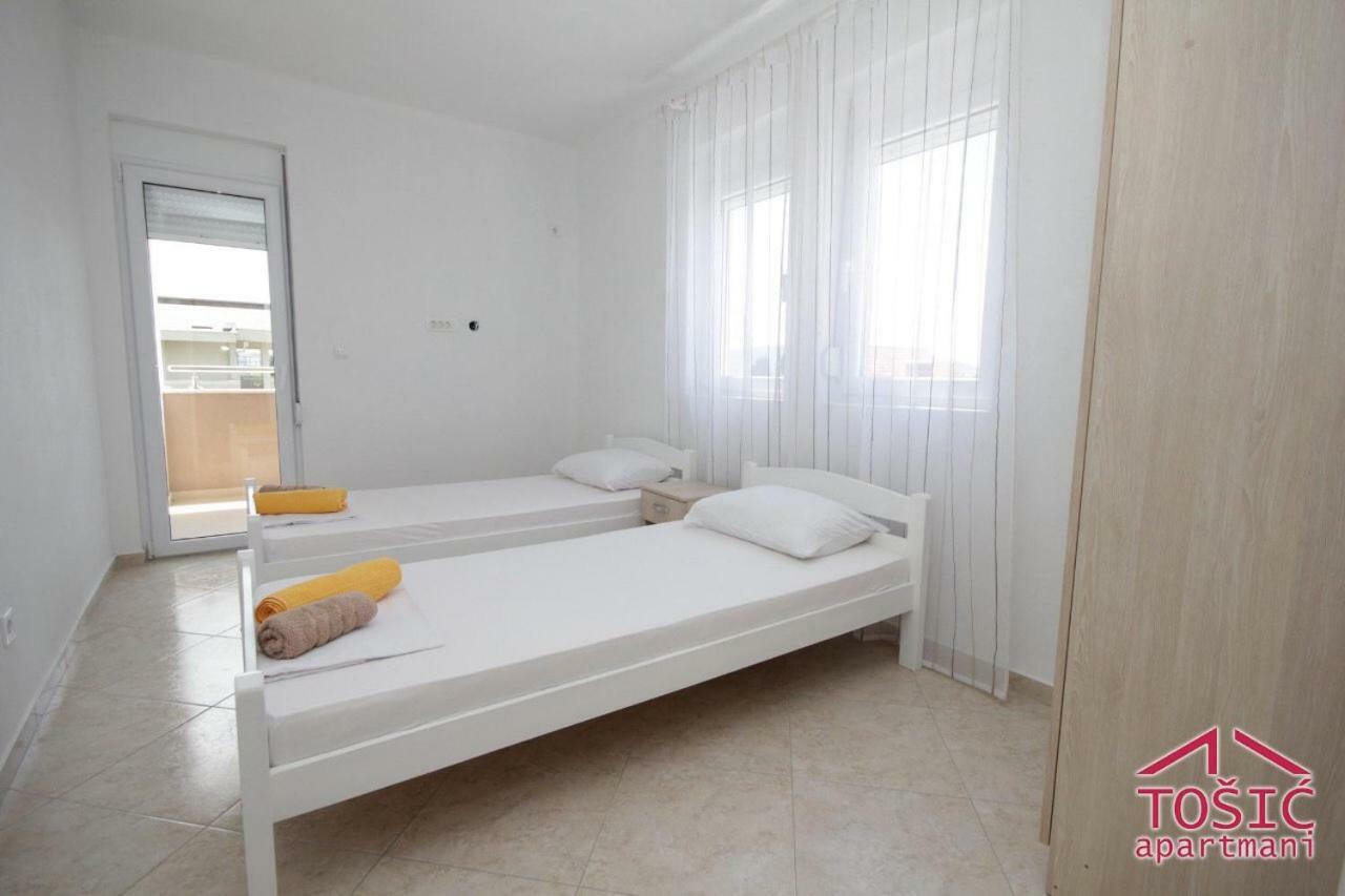 Tosic Apartment *